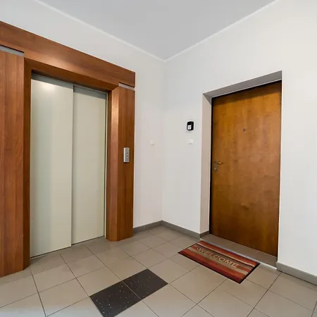 Piatkowska Comfort By Bookinghost Daire Poznan